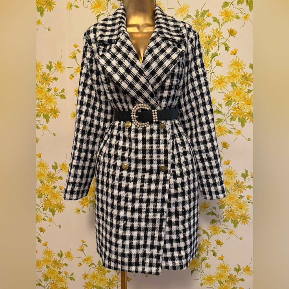 NWT Ovi Black and White Checkered Coat size M